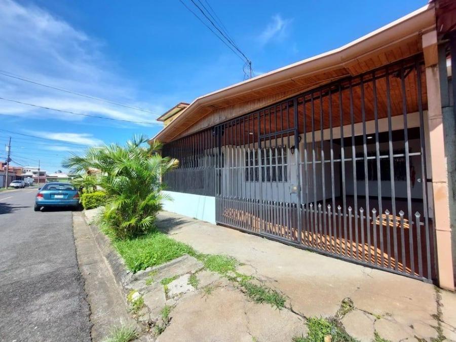 Casa en Venta en San Francisco de Heredia. RAH 24-784