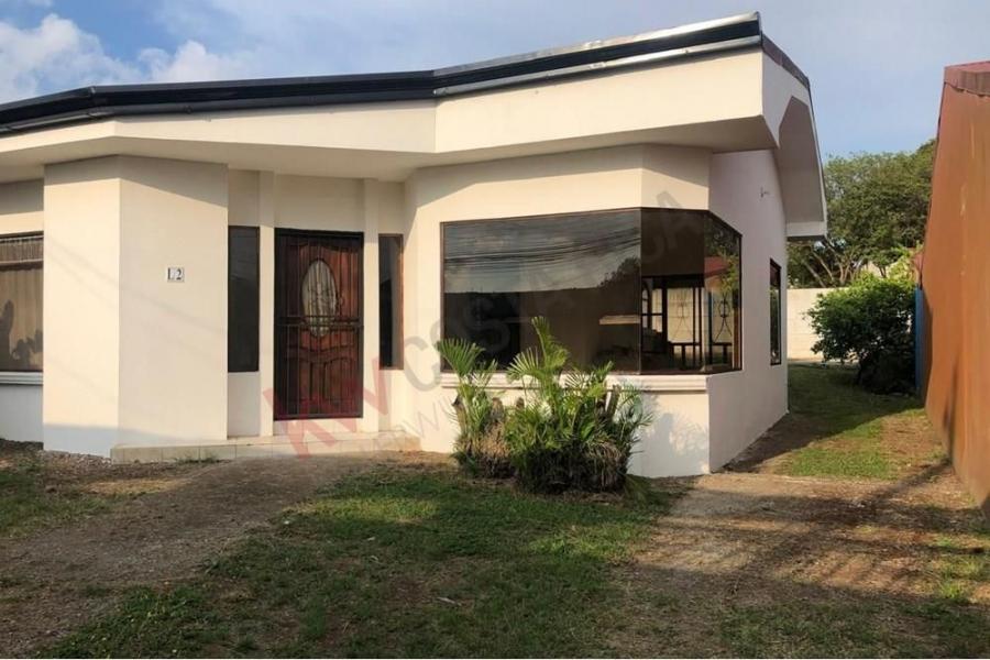 Casa en venta en San Isidro de Heredia ( ID 2201-6141)