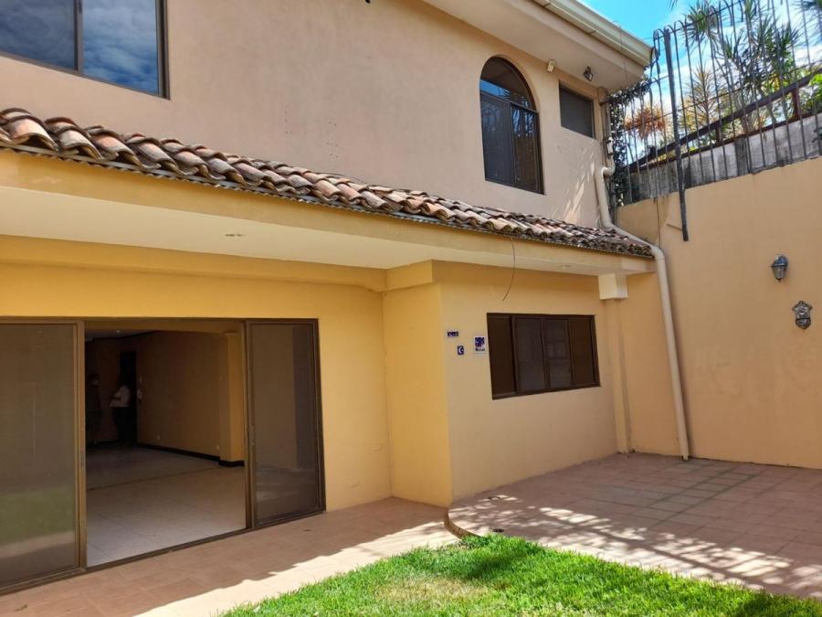 Foto Casa en Venta en Escaz, San Jos - U$D 700.000 - CAV55016 - BienesOnLine