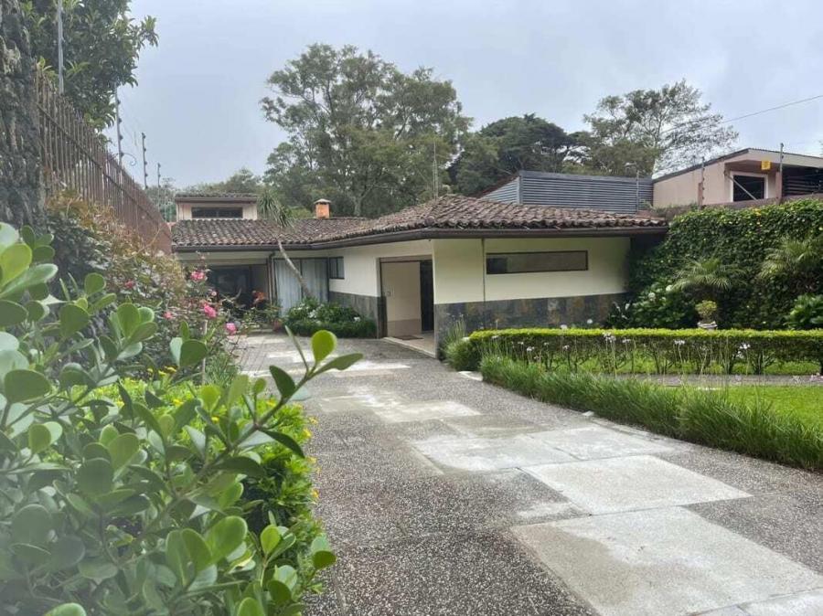 Casa en Venta en San Rafael de Heredia RAH 23760