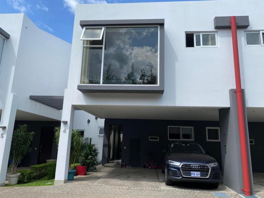 Foto Casa en Venta en San Rafael, Escazú, San José - U$D 450.000 - CAV44149 - BienesOnLine