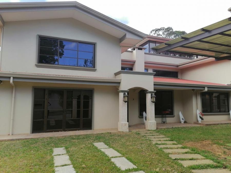 Foto Casa en Venta en La Unión, Cartago - U$D 870.000 - CAV61095 - BienesOnLine