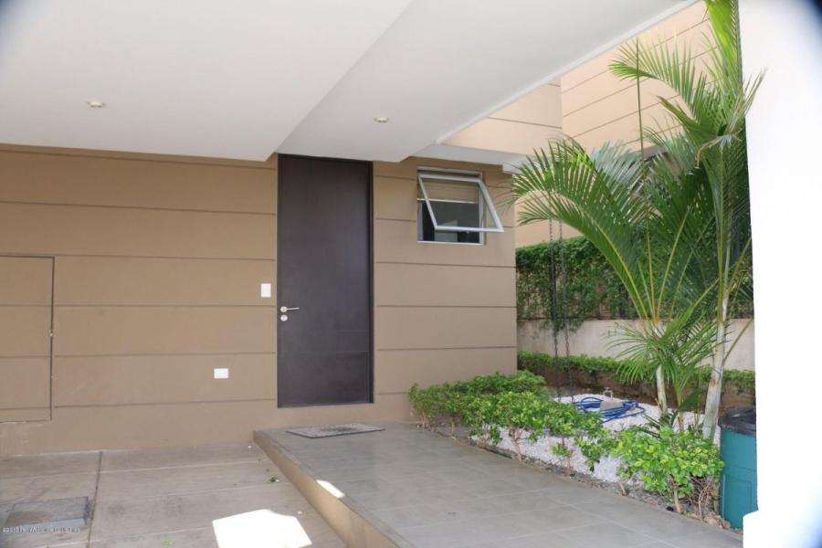 Foto Casa en Venta en Santa Ana, San José - U$D 395.000 - CAV35282 - BienesOnLine