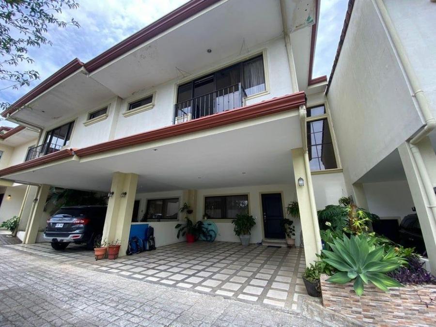 Foto Casa en Venta en Santa Ana, San Jos - U$D 245.000 - CAV75356 - BienesOnLine