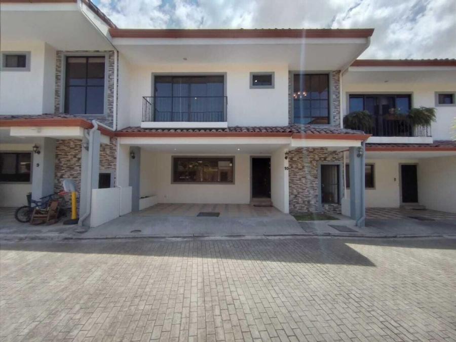 Foto Casa en Venta en Santa Ana, San Jos - U$D 270.000 - CAV56745 - BienesOnLine