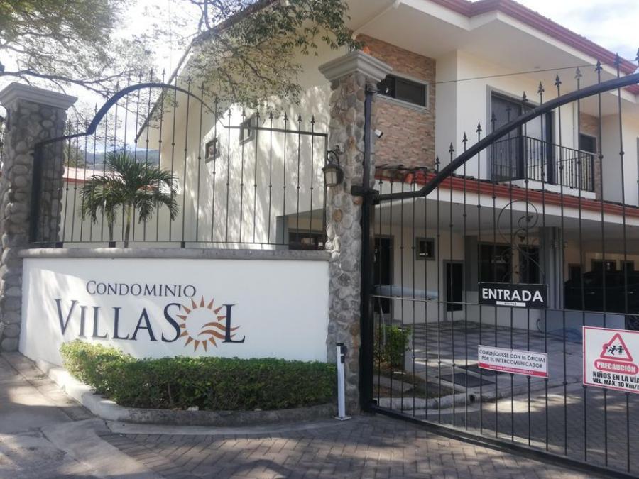 Foto Casa en Venta en Santa Ana, San Jos - U$D 245.000 - CAV49361 - BienesOnLine