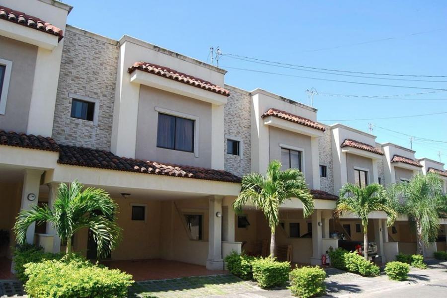 Foto Casa en Venta en Santa Ana, San José - U$D 190.000 - CAV42813 - BienesOnLine