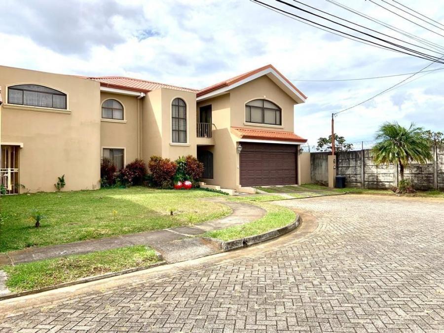 Foto Casa en Venta en Santo Domingo, Heredia - U$D 325.000 - CAV64432 - BienesOnLine