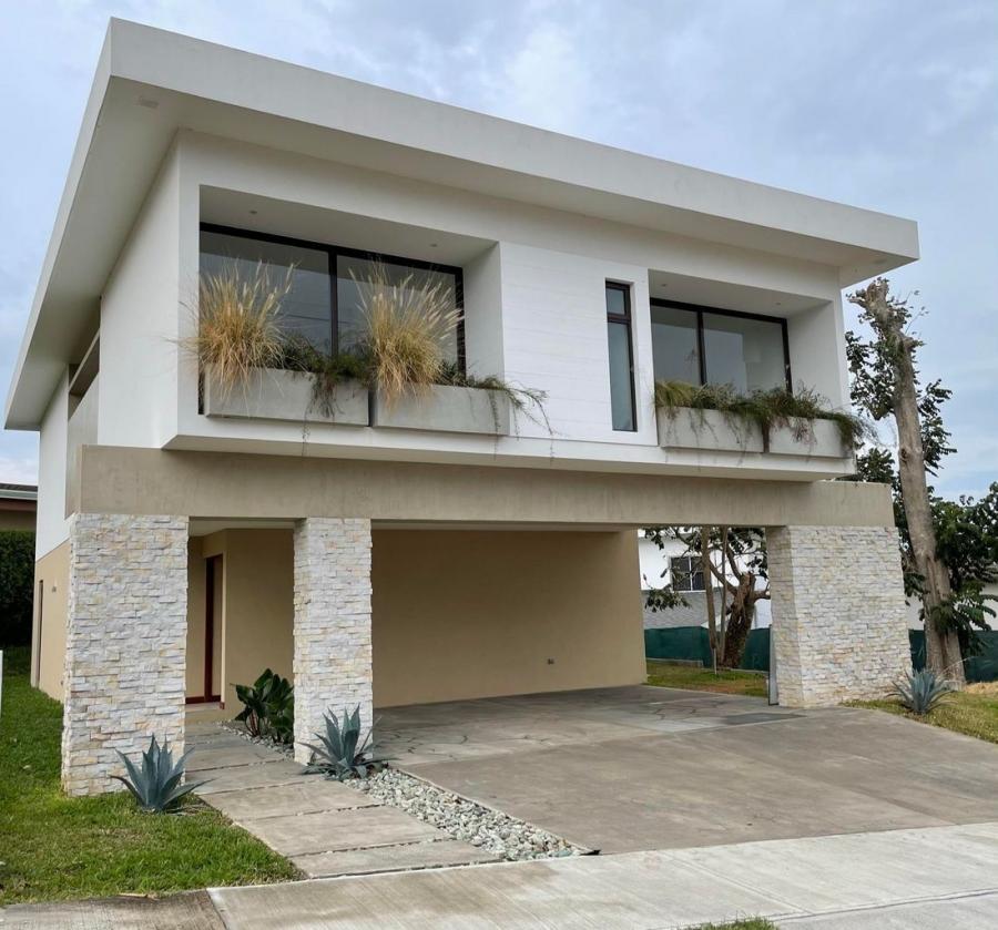 Foto Casa en Venta en Ulloa, Heredia - U$D 387.000 - CAV67055 - BienesOnLine