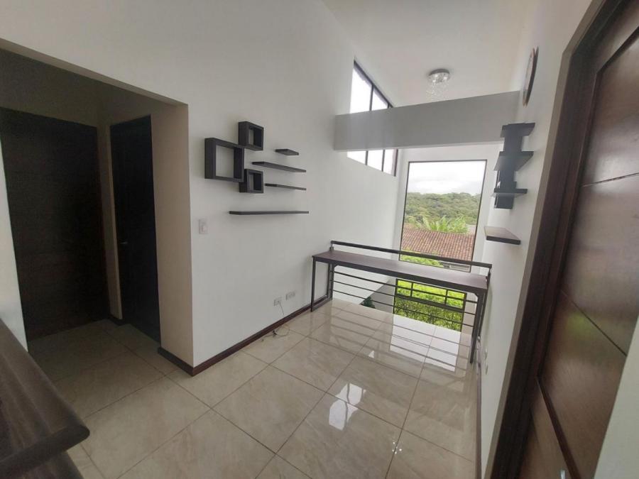 CASA EN VENTA, LA GUACIMA ALAJUELA, Cod#24-1680