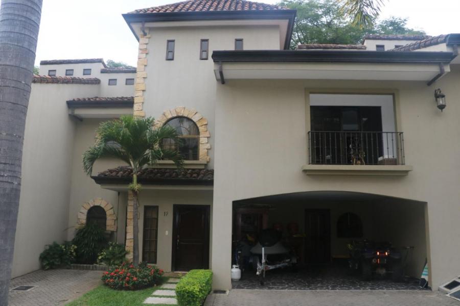 Foto Casa en Venta en Escaz, San Jos - U$D 500.000 - CAV37660 - BienesOnLine