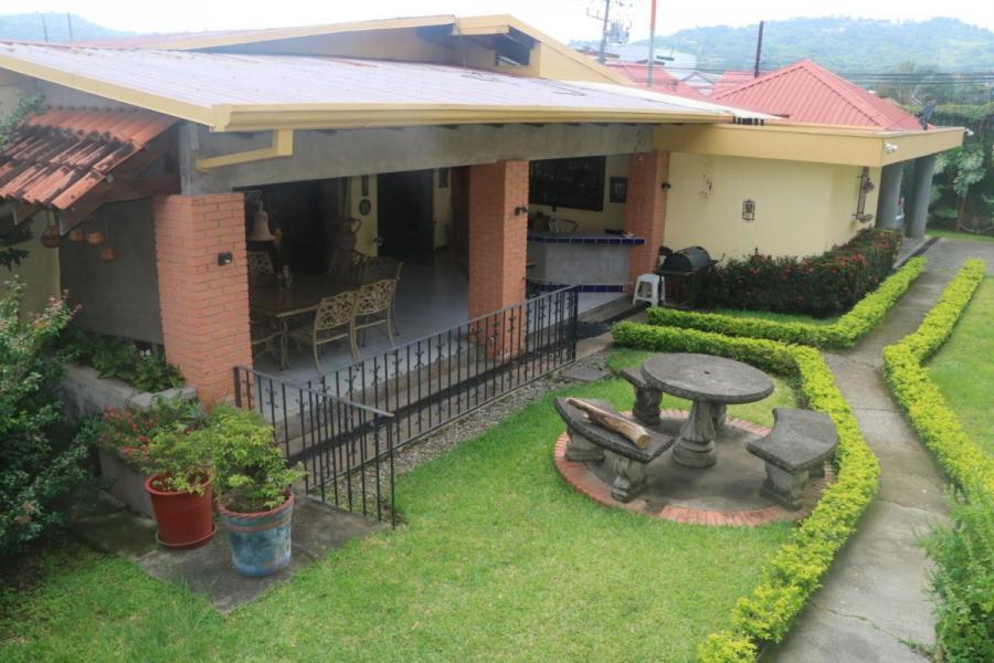 Foto Casa en Venta en Santa Ana, San Jos - U$D 600.000 - CAV37656 - BienesOnLine