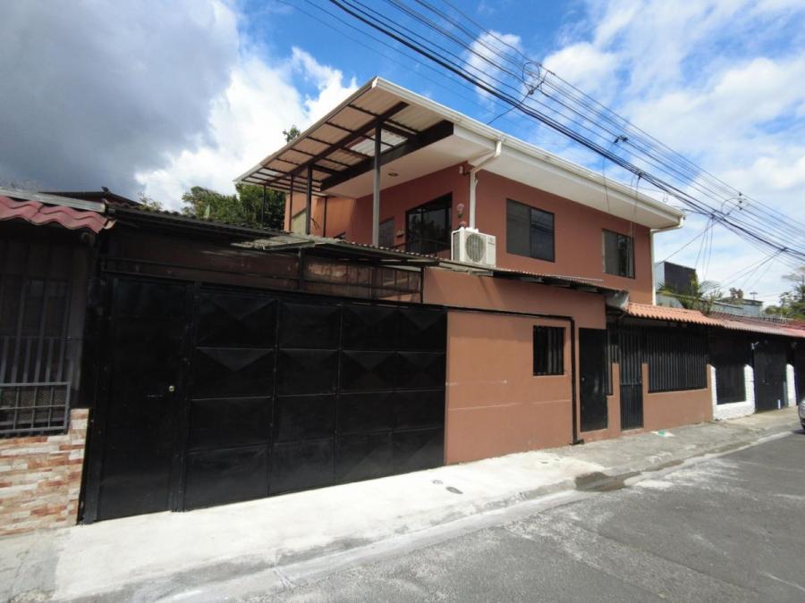 CASA EN VENTA, SANTO DOMINGO DE HEREDIA, Cod#22-2209