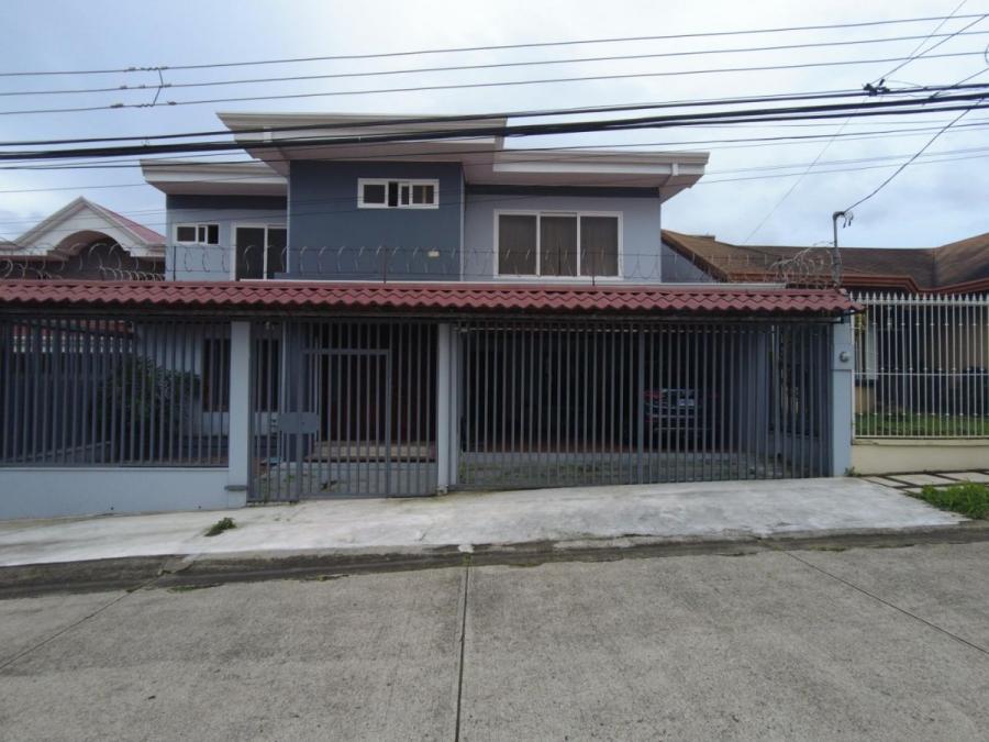 CASA EN VENTA, SANTO DOMINGO DE HEREDIA, Cod#23-752