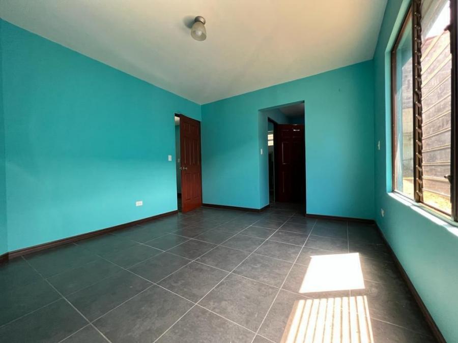 CASA EN VENTA, SANTO DOMINGO DE HEREDIA, Cod#24-659