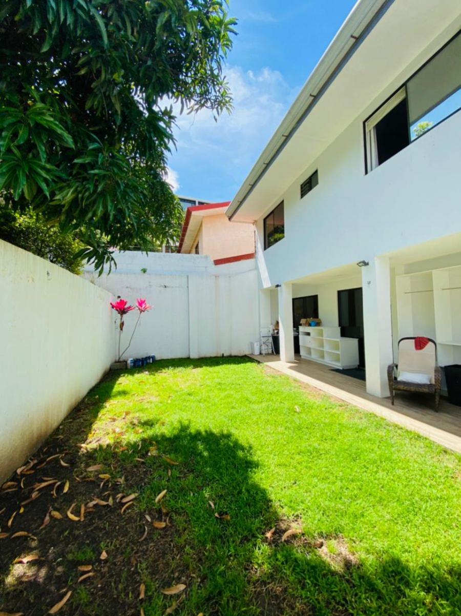 Foto Casa en Venta en Santa Ana, San José - U$D 235.000 - CAV52650 - BienesOnLine