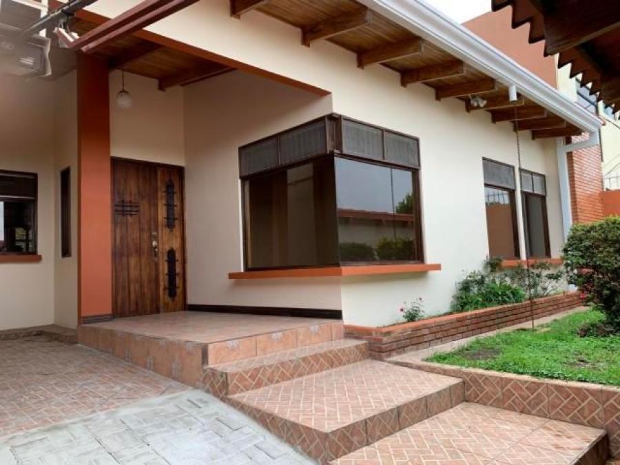 Foto Casa en Venta en San Rafael, Barva, Heredia - U$D 140.000 - CAV19181 - BienesOnLine