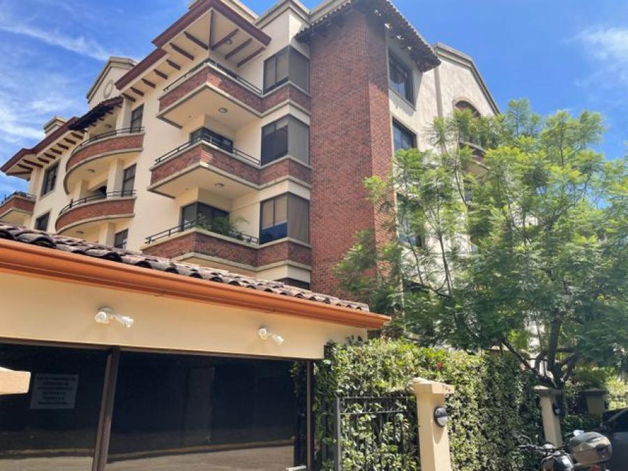 En Venta. Apartamento en San Rafael, Escazú RAH 212463