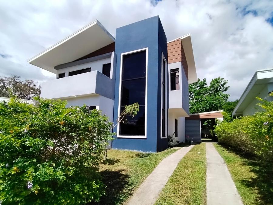 Casa en Venta en Tacares Grecia, Alajuela