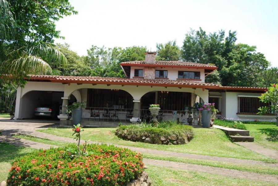 Foto Casa en Venta en Garita, Alajuela, Alajuela - U$D 1.350.000 - CAV38395 - BienesOnLine