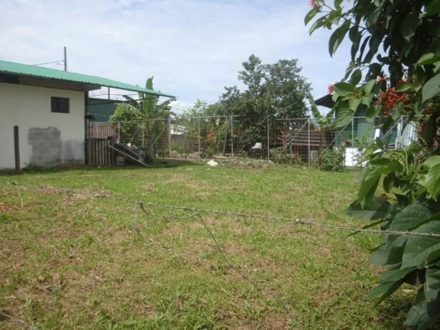 Excelente terreno en Barrio Sinai de Guapiles, Venta          CG-20-1189