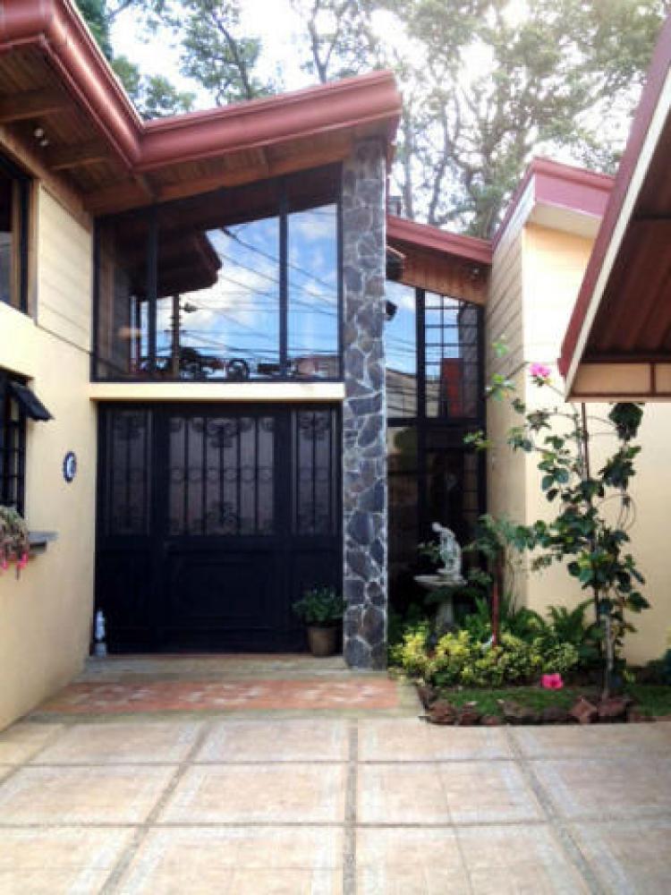 Foto Casa en Venta en Curridabat, San José - U$D 325.000 - CAV8317 - BienesOnLine