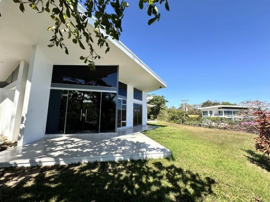 Foto Casa en Venta en Rio Oro, San Jos - U$D 615.000 - CAV102188 - BienesOnLine