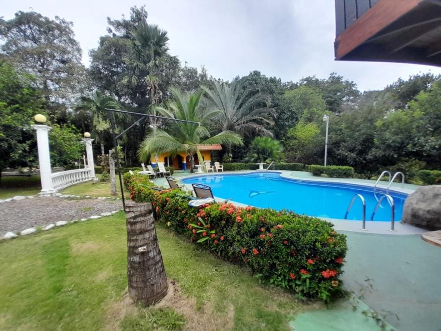 Finca espectacular se vende en Orotina