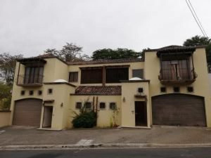 Foto Casa en Venta en Santa Ana, San José - U$D 260.000 - CAV28493 - BienesOnLine