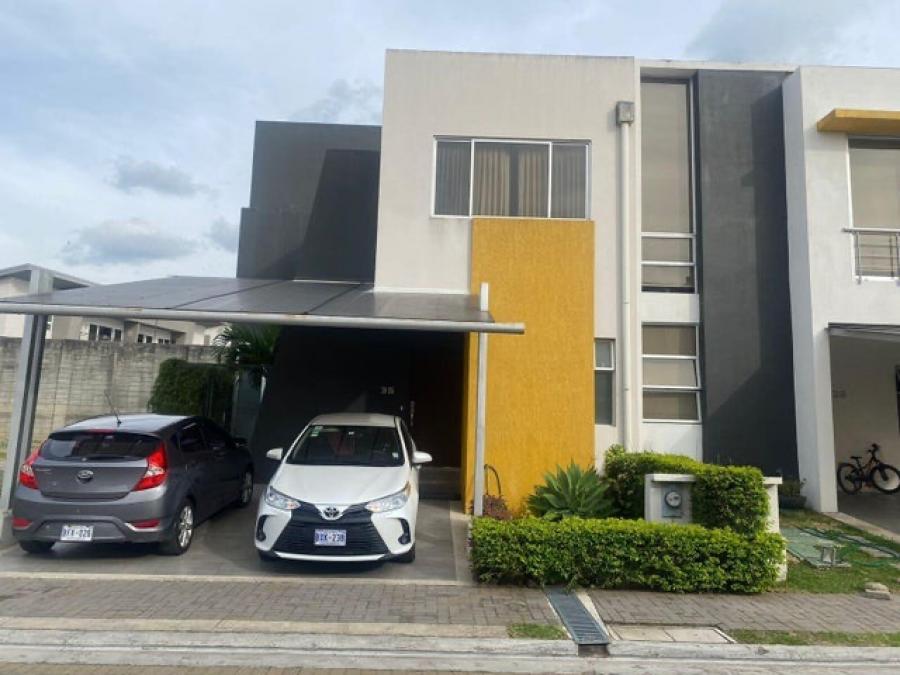 Foto Casa en Venta en Condominio Oro Real, Santa Ana, San José - U$D 300.000 - CAV112364 - BienesOnLine