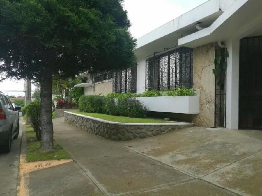 Foto Casa en Venta en Mata Redonda, Rohrmoser, San Jos, San Jos - U$D 400.000 - CAV20419 - BienesOnLine