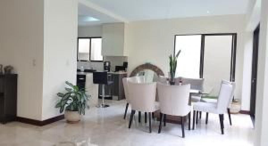 Foto Casa en Venta en Santa Ana, San José - U$D 355.000 - CAV27757 - BienesOnLine