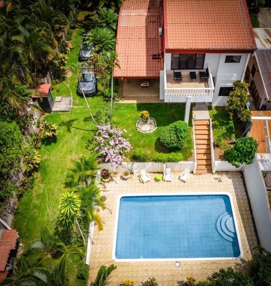 Foto Casa en Venta en Garita, Alajuela - U$D 450.000 - CAV105674 - BienesOnLine