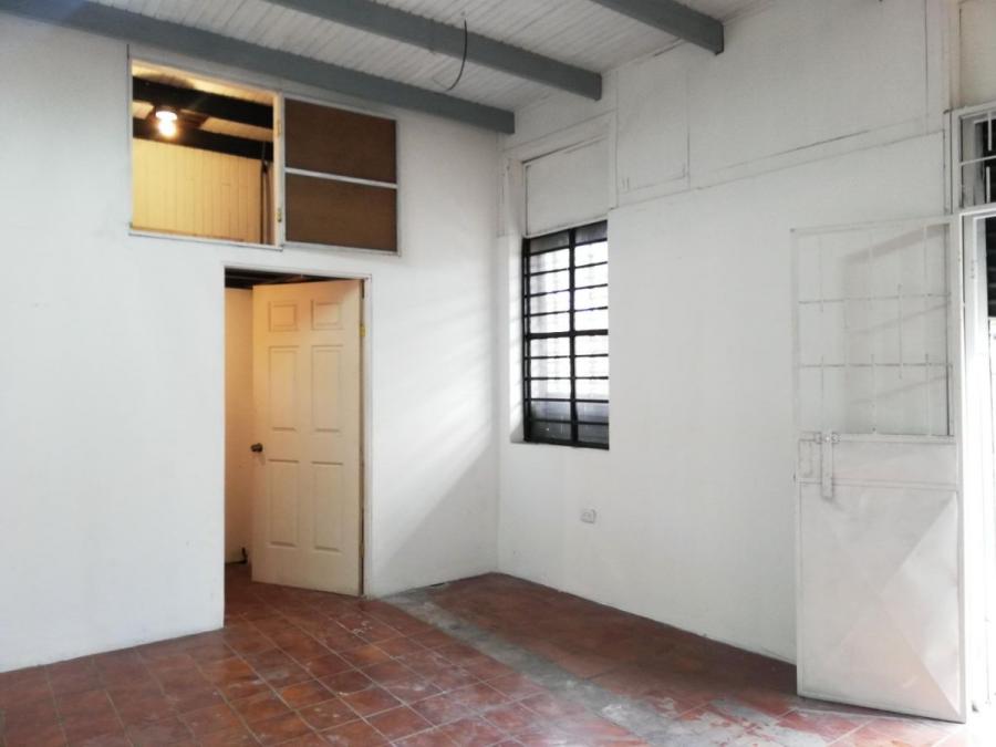 Foto Local en Alquiler en Catedral, San José - ¢ 295.000 - LOA90077 - BienesOnLine