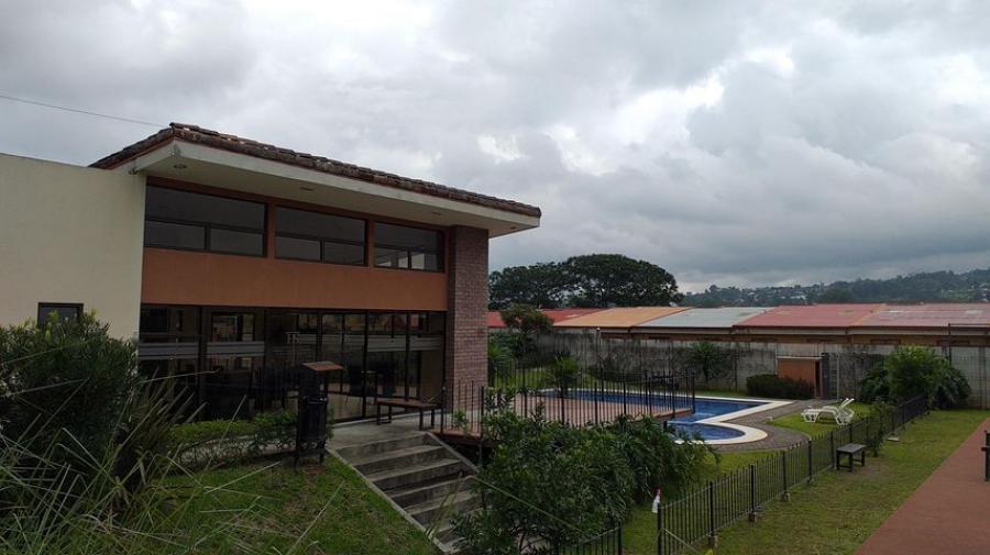 MLS-21-2067 VENTA CASA LA UNION CARTAGO 