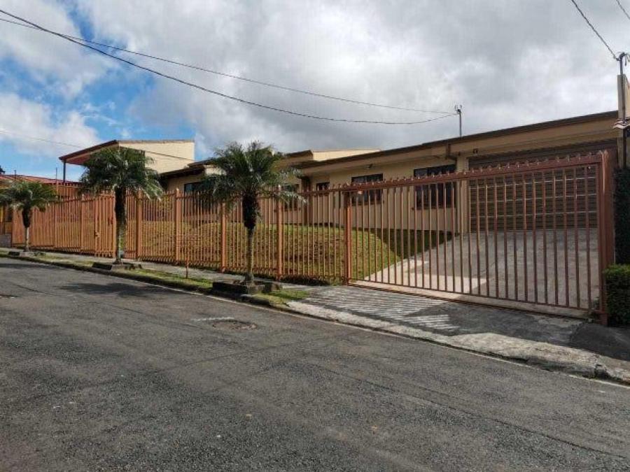 MLS-23-1620 VENTA CASA CURRIDABAT SAN JOSE