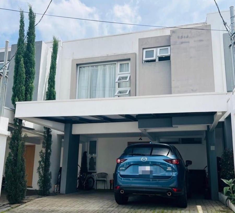 MLS-25-808 LS VENTA CASA ULLOA HEREDIA