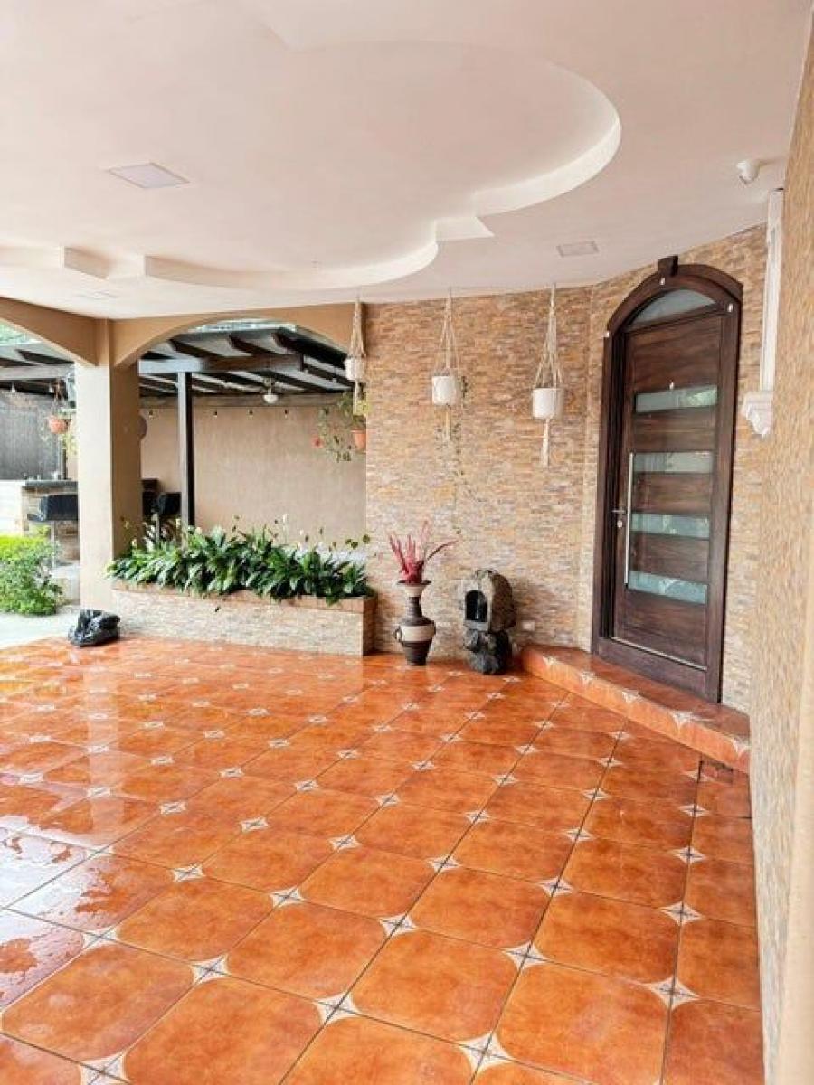 Foto Casa en Alquiler en SAN ANTONIO ESCAZU, SAN ANTONIO ESCAZU, San José - U$D 1.950 - CAA103229 - BienesOnLine