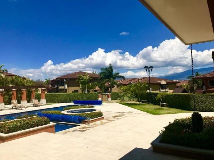 Foto Casa en Venta en Escaz, San Jos - U$D 355.000 - CAV27321 - BienesOnLine