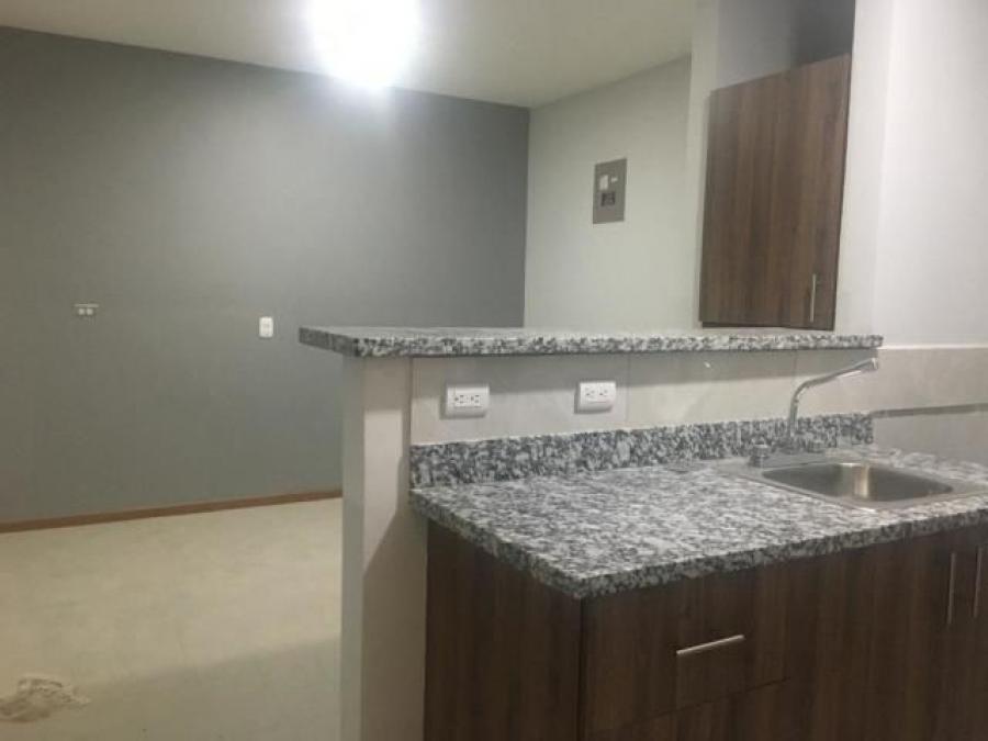 Foto Apartamento en Alquiler en Escaz, San Jos - ¢ 250.000 - APA23125 - BienesOnLine