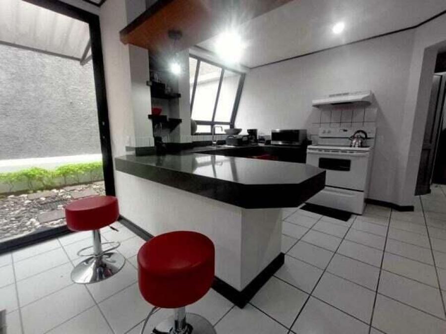 Foto Apartamento en Alquiler en Mata Redonda, San José - U$D 1.350 - APA103794 - BienesOnLine