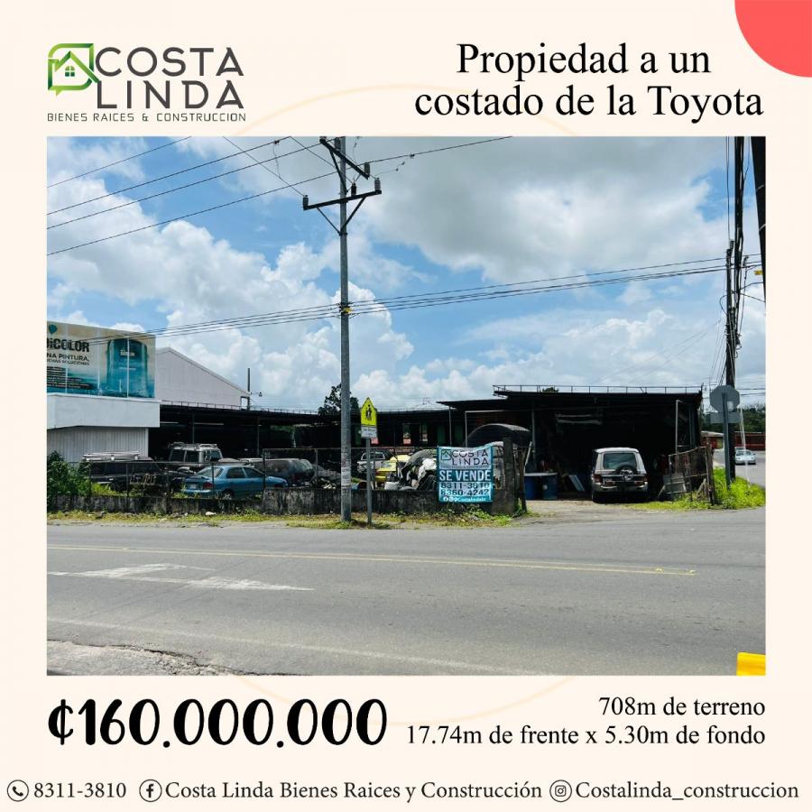 Propiedad a la venta a un costado de la Toyota, Guápiles