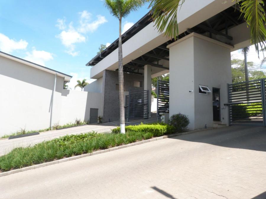 Foto Casa en Venta en Escaz, San Jos - U$D 330.000 - CAV30016 - BienesOnLine