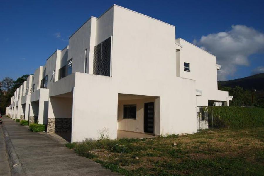 Foto Casa en Venta en Santa Ana, San Jos - U$D 220.000 - CAV27253 - BienesOnLine