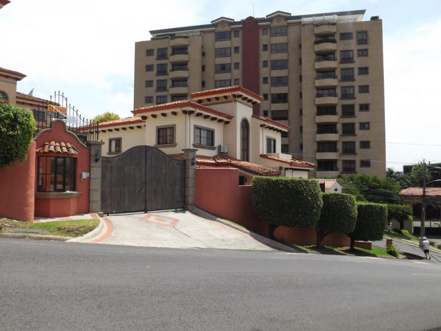 Foto Casa en Venta en Escaz, San Jos - U$D 450.000 - CAV30040 - BienesOnLine