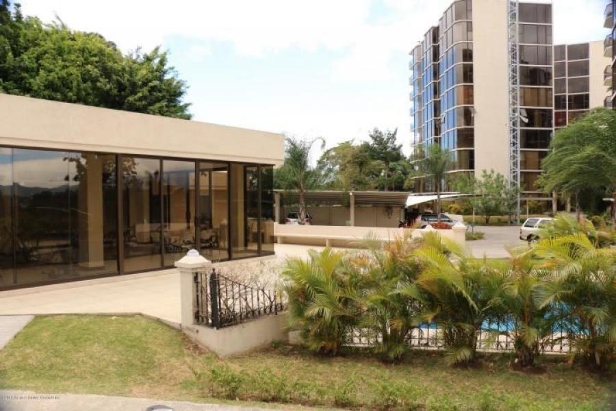 Foto Apartamento en Venta en Escaz, San Jos - U$D 480.000 - APV27218 - BienesOnLine