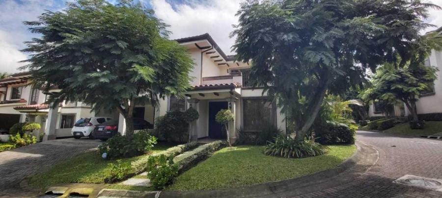 Foto Casa en Venta en Santa Ana, San José - U$D 475.000 - CAV43627 - BienesOnLine