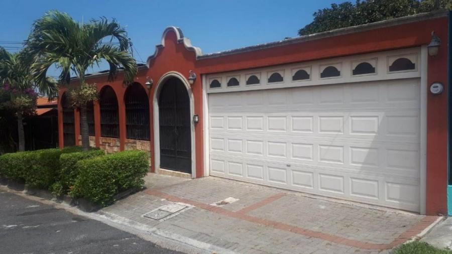 Foto Casa en Venta en rohrmoser, San José - U$D 210.000 - CAV48890 - BienesOnLine