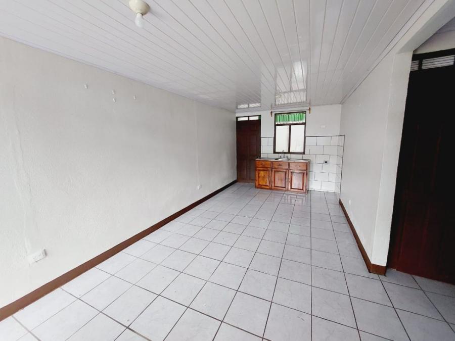 Foto Apartamento en Alquiler en San Rafael abajo, Desamparados, San José - ¢ 200.000 - APA107163 - BienesOnLine