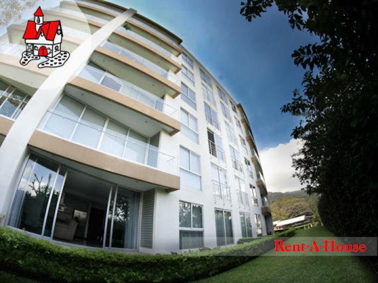 Se alquila apartamento en Escazu 16-814CB